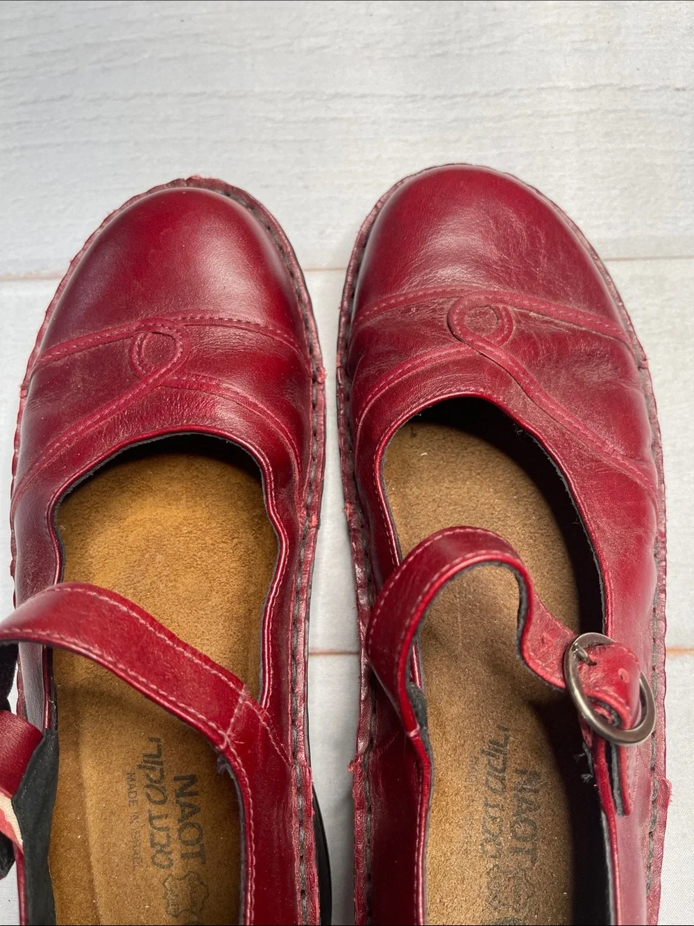 Naot Red Mary Jane Shoes 38 Ladies 7 Red MaryJane Strap Burgundy - Picture 9 of 12